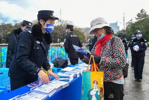 640.webp (10) 640.webp (10)