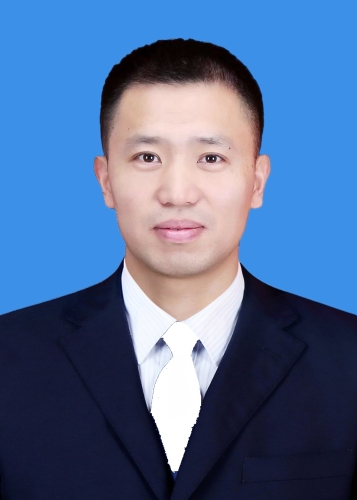 区自然资源局党组成员、副局长  王立伟